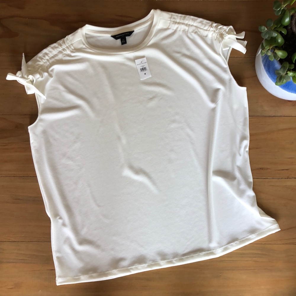 Cream Banana Republic blouse